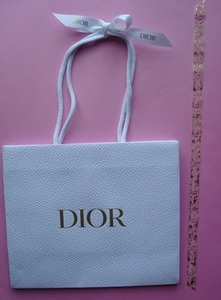 K) DIOR ディオール ショッパー ゴールドロゴ 紙袋 ショップ袋 ショッパー 持ち手に リボン「おまけ」替えのリボンは薄いピンク色