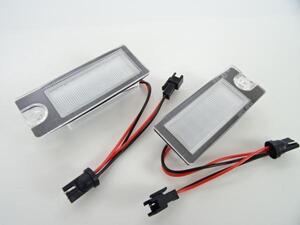 ボルボ キャンセラー 内蔵 LED ナンバー灯（ライセンスランプ）　交換式　ＸＣ７０