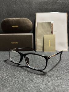 トムフォード　TOM FORD 5398 ブラック　メガネ　フレーム　黒縁　伊達　オシャレ