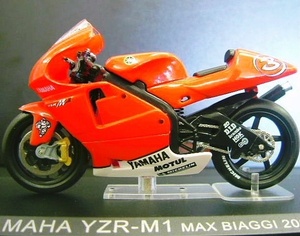 1/24 ヤマハ YZR-M1 YAMAHA YZR M1 マックスビアッジ #3 2002 ixo