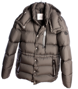 35万8600円　22AW　モンクレール　フーディー　ナイロン ダウン ジャケット　オリーブカーキ　国内正規品　MONCLER　#A8