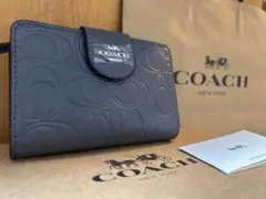 新品未使用 coach コーチ 二つ折り財布 キルティングシグネチャー