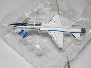 1/72 ホビーマスター ノースロップT-38Aタロン NASA スペースシャトル「コロンビア」初帰還時 チェイス機 82年 #923 HA5401