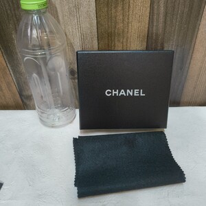 CB6　シャネル　CHANEL　空き箱　１４×12.3×4ｃｍ位