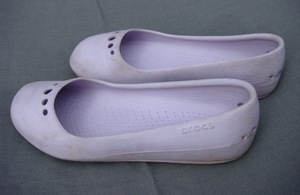 crocs 　クロックス 　フラット　４　