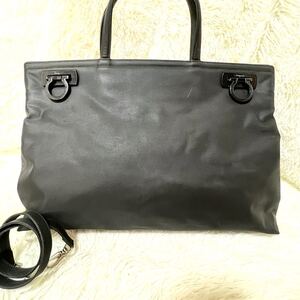 希少　Salvatore Ferragamo サルヴァトーレフェラガモ　ガンチーニ　2way ショルダーバッグ　ナイロン ブラック　A4可　ビジネス　メンズ