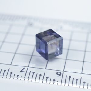 2.84ct アイオライトキューブ タンザニア産 55