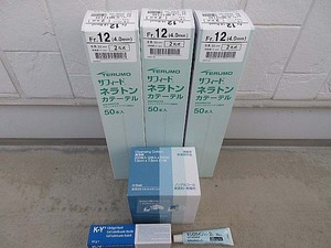 未使用 自己導入セット TERUMOカテーテル Fr12 33㎝ 150本 / 清浄綿200枚（2枚×100包）/ K・Yゼリー82g 1本 / キシロカインゼリー30ml 1本