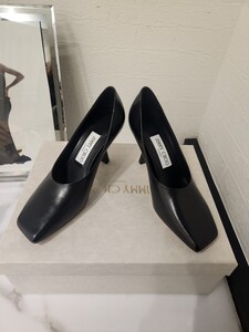 JIMMY CHOO　サイズ35ハーフ　(8816-7)