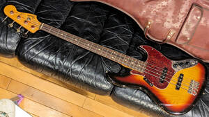 Fender Made in Japan Jazz Bass JB62-75