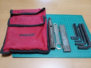 ■即決送料無料■ドゥカティDucatiドカティ純正車載工具 専用ケース付き 