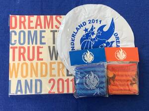 KK507　ＤＲＥＡＭＳ　ＣＯＭＥ　ＴＲＵＥ　ＷＯＮＤＥＲＬＡＮＤ　２０１１　グッズ　ツアーブック・リストバンド・フリスビークッション