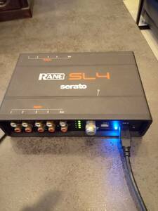 Rane SL4 Serato インターフェース