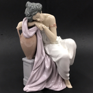 リヤドロ 6313 Lost in Dreams 置物 陶器 フィギュリン 高さ約26cm オブジェ インテリア LLADRO 現状品 A14246