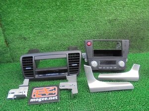 1EX1051 G2-4)) スバル レガシィ BP5 後期型 F型 2.0i 純正 2DINオーディオパネル+エアコンスイッチパネル+ステー