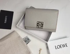 LOEWE 新品 財布