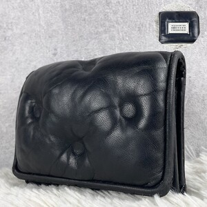 美品 Maison Margiela グラムスラム メゾン マルジェラ 2つ折り 財布 札入れ カード入れ Wallet ロゴ オールレザー メンズ カレンダー 黒