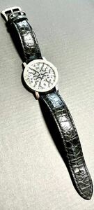 Vivienne Westwood ビビアン ウエストウッド 腕時計 本革 クロコダイル調柄　キラキラ仕様