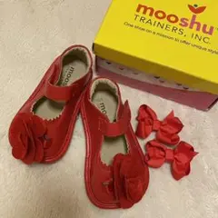 新品未使用　ムーシュトレイナー　mooshu trainers ベビー　靴