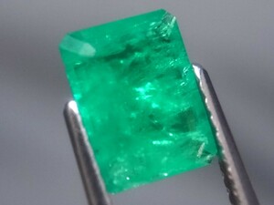 1.13ct b 新品・コロンビアカラーの最上級ランクカラー 合成バイロンエメラルド 超希少入手困難・バイロン社製