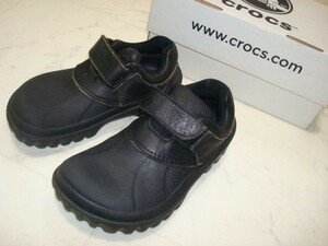 ● crocs クロックス 本革 レザー使い 黒 ブラック マジックテープ式 子供用 キッズ シューズ スニーカー 子供靴 C12 13 18.5cm 19.0cm