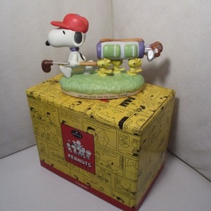 ビンテージ Hallmark SNOOPY ON THE COURSE FIGURINE Kl275