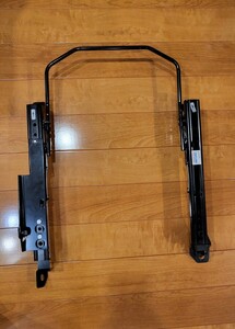 インプレッサGVB GRB GVF GRF用　RECARO シートレール 運転席側　車検対応