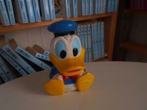 キャラクター貯金箱NO.42 ディズニー　ドナルドダッグ　donalddug disney 12x15d10cm