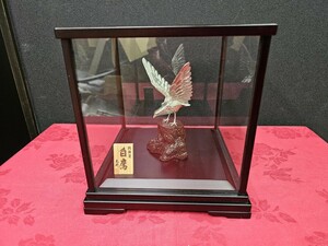 未使用 保管品　純銀製 白鷹 光則作 在銘 タカ 銀製　美術品　 純銀 サイズ約ケース 20×20×高さ22㎝・白鷹9×10㎝　ek-387y2tt