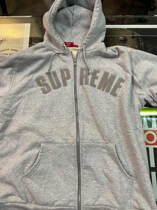 supreme パーカー　　アーチロゴ　サーマル　サイズXL