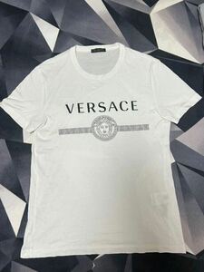 ☆1円〜良品☆百貨店正規品　VERSACE ヴェルサーチ　メデューサロゴ　Tシャツ Sサイズ　おまけ　ジャンニヴェルサーチ キーケース　GIANNI