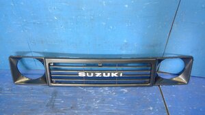 (I)スズキ ジムニー JA11V 純正フロントグリル SUZUKI (2539)