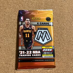 2021-2022 NBA Panini mosaic pack 1パック　Trae Young 未開封　Autoサイン？basketball 