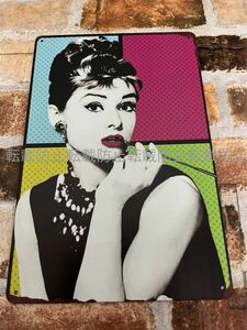 アメリカ雑貨　オードリーヘップバーン　Audrey Hepburn 【2】 プレイボーイ　ガレージ　 ブリキ看板 昭和レトロ　sexy　ヘプバーン