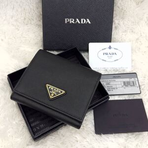 ☆新品同様☆PRADA プラダ サフィアーノ レザー 三つ折り 財布 ブラック トライアングルロゴ 三角ロゴ 