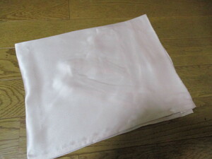 未使用　サテンシルク１００％　つぼみ　枕カバー　薄ピンク