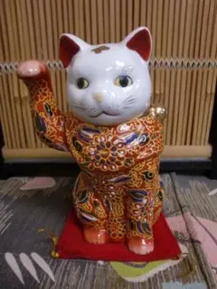 赤絵　開運招猫　（右）新品