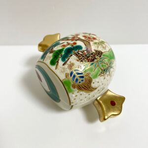 即決☆小槌型 香合 金彩色絵 松竹梅 鶴亀 香道具 茶道具 桐鳳