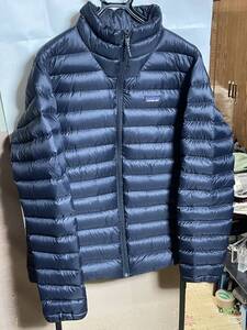  2024年製 patagonia パタゴニア ダウン ジャケット 84675 黒 L patagonia パタゴニア 2024メンズ・ダウン・セーター黒(L)新品同様