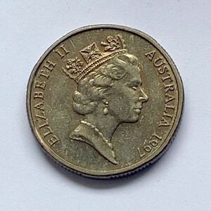 【希少品セール】オーストラリア エリザベス女王肖像デザイン 記念デザイン 1ドル硬貨 1997年 1枚