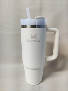 美品　STANLEY スタンレー 真空クエンチャー 0.88L クリーム ストロー付 持ち手付き 食洗機可 ステンレス アウトドア キャンプ