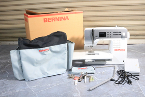 【通電OK /ケース・小物付き】 BERNINA ベルニナミシン B350 スイス高級ミシン フットコントローラー付き ハンドクラフト_GFO_B1223-F020