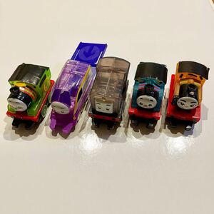 ハッピーセット「きかんしゃトーマス」マクドナルドミニカー トミカ プラレール パーシー ニアディーゼルカナジェームス