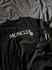 【雷市場（ポンジャン）商品韓国直送】 MONCLER(モンクレール) 半袖Tシャツ