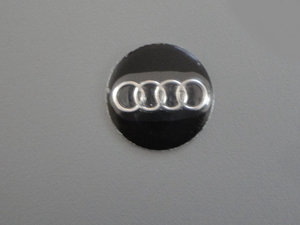 AUDI　ロゴステッカー　Key case 他に　 ▽Pntj **