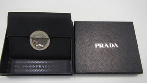 プラダ /Prada 折りたたみ財布　　箱付