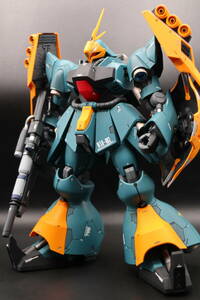 Re/100 ヤクト・ドーガ　ギュネイ・ガス仕様　完成品