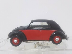 ■ VITTESSEビテス 1/43 VOLKWAGEN 1949 Closed Cabriolet 赤×黒 フォルクスワーゲンビートル ミニカー