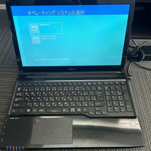 富士通 ノートパソコン　i7 Windows11
