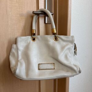 MARC BY MARC JACOBS マークジェイコブス　レザーハンドバッグ ベージュ 